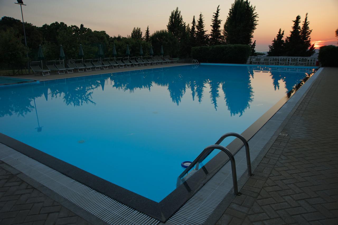 Villaggio Turistico Camping Il Fontino Scarlino Eksteriør bilde